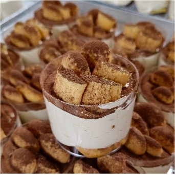 Poharas Tiramisu Torta					